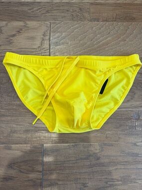 Todd Snyder Men’s Yellow Swim Brief